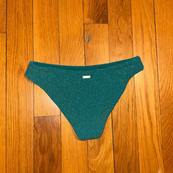 Vetchy Laguna Bikini Emerald Set - Picture 8 of 9